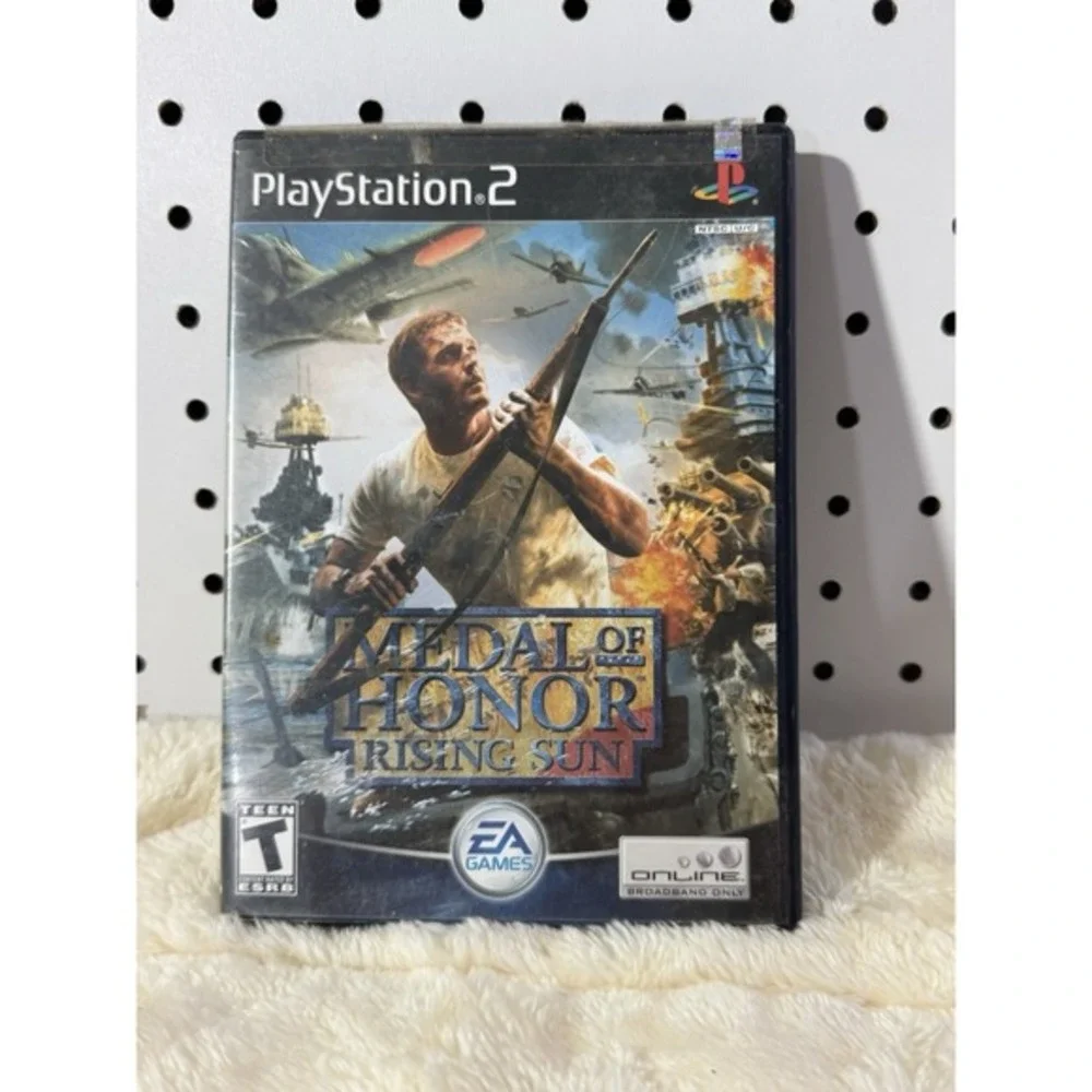 Medal of Honor Rising Sun PS2 PlayStation 2 Complete Case Manual Not Tested Disc